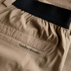 Shorts Randonnée PEAK PERFORMANCE M PLAYER SHORTS TRUE BEIGE 22 Beige 9 Shorts Randonnée PEAK PERFORMANCE M PLAYER SHORTS TRUE BEIGE 22 Beige -Vêtements de randonnée Homme Soldes 9 102075 m player shorts true beige g77165120 05