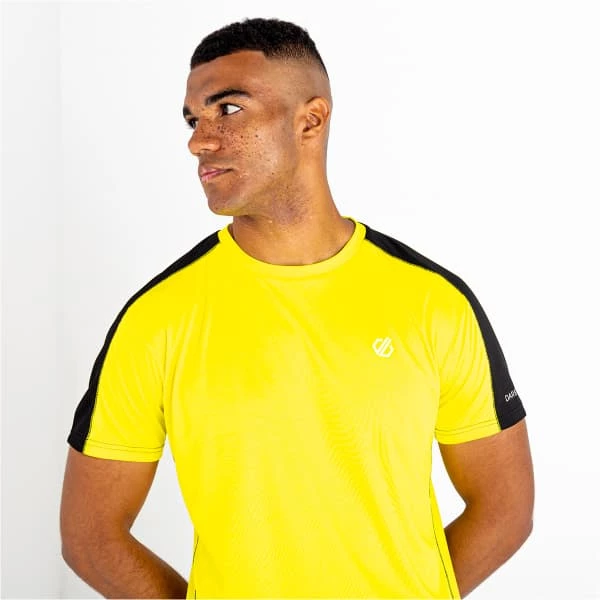T-shirts Polos Randonnée DARE 2B DISCERNIBLE TEE M NEONSPNG/BLK 22 Jaune / Noir 3 T-shirts Polos Randonnée DARE 2B DISCERNIBLE TEE M NEONSPNG/BLK 22 Jaune / Noir – Image 3