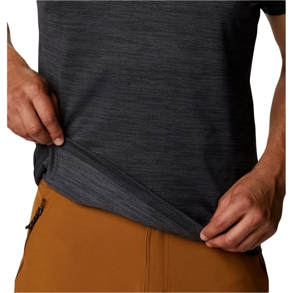 T-shirts Polos Randonnée COLUMBIA ALPINE CHILL ZERO SHORT SLEEVE M BLACK HEATHER 22 Gris / Noir 4 T-shirts Polos Randonnée COLUMBIA ALPINE CHILL ZERO SHORT SLEEVE M BLACK HEATHER 22 Gris / Noir – Image 4