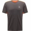 T-shirts Polos Randonnée HAGLÖFS L.I.M CROWN TEE MEN MAGNETITE/FLAME ORANGE 21 Gris / Orange