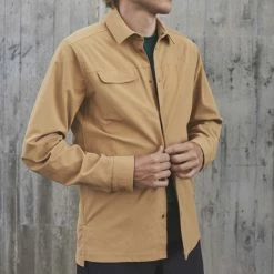 Chemises Randonnée POC ROUSE SHIRT ARAGONITE BROWN 23 Jaune 8 Chemises Randonnée POC ROUSE SHIRT ARAGONITE BROWN 23 Jaune -Vêtements de randonnée Homme Soldes 9 97621 rouse shirt aragonite brown 52763 1815 03